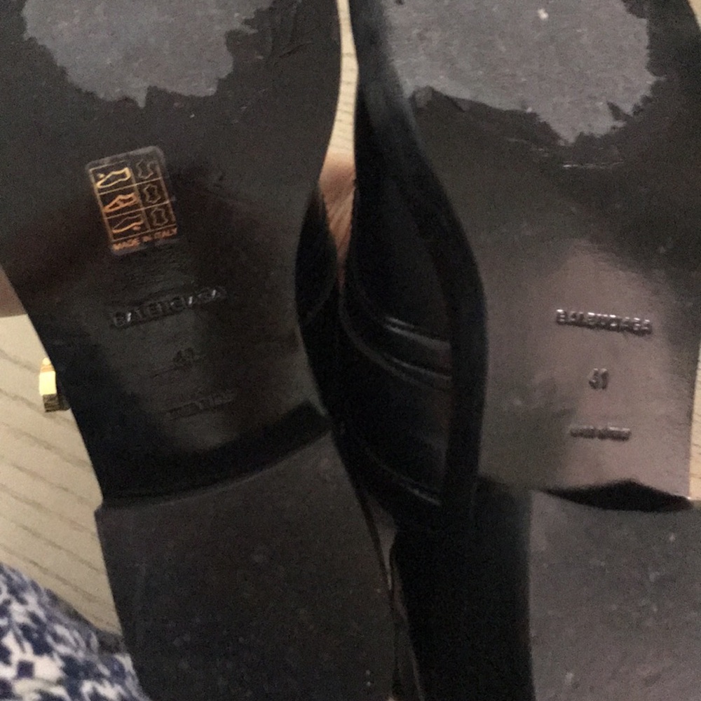 balenciaga centurion boots